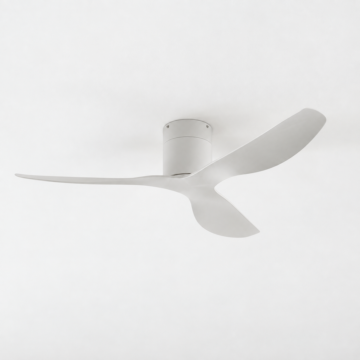 45/52 inch Modern Stylish LED Ceiling Fan with Light Remote Control 3 Blades Quiet Modern Design for Living Room Bedroom - Packshot